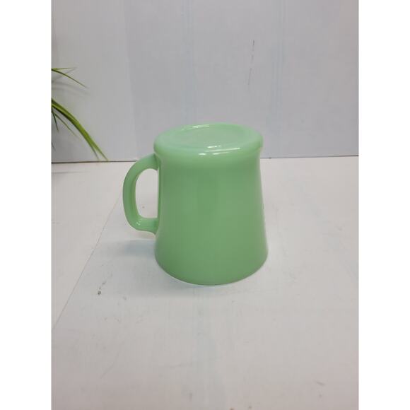 Vintage Mug Jadeite, Anchor Hocking Fire King Green, D Handle, Coffee Cup - Picture 2 of 4